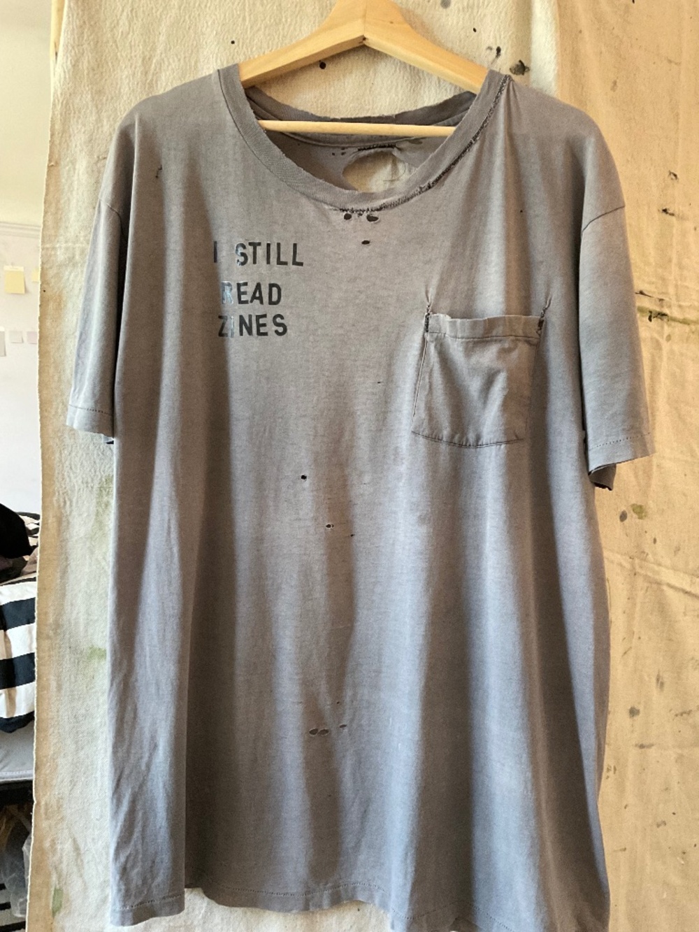 Thrashed Vintage Message Tee size L